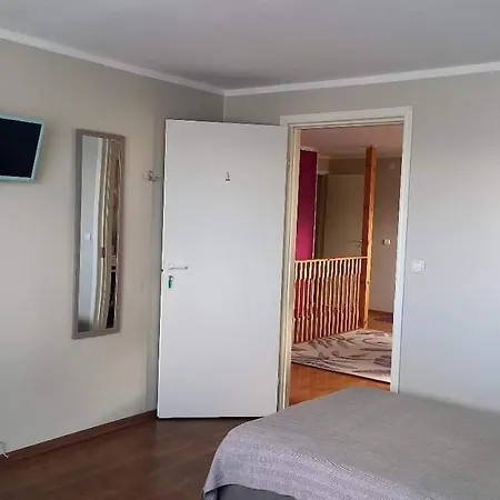 Liisu Kulalistemaja Homestay *