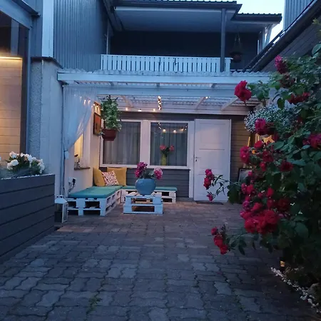 Liisu Kulalistemaja Homestay *