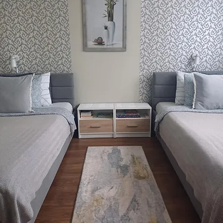 Liisu Kuelalistemaja * Haapsalu